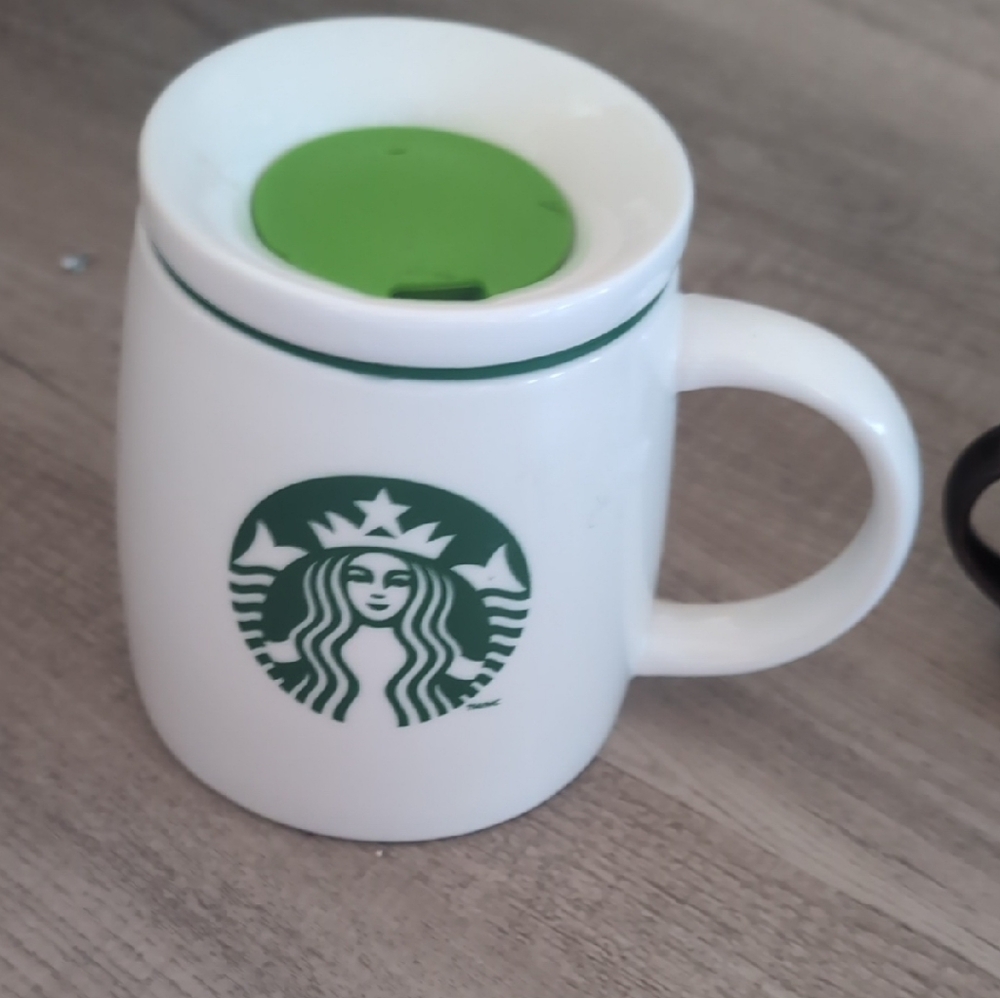 Starbucks Mug with Green Logo and Lid